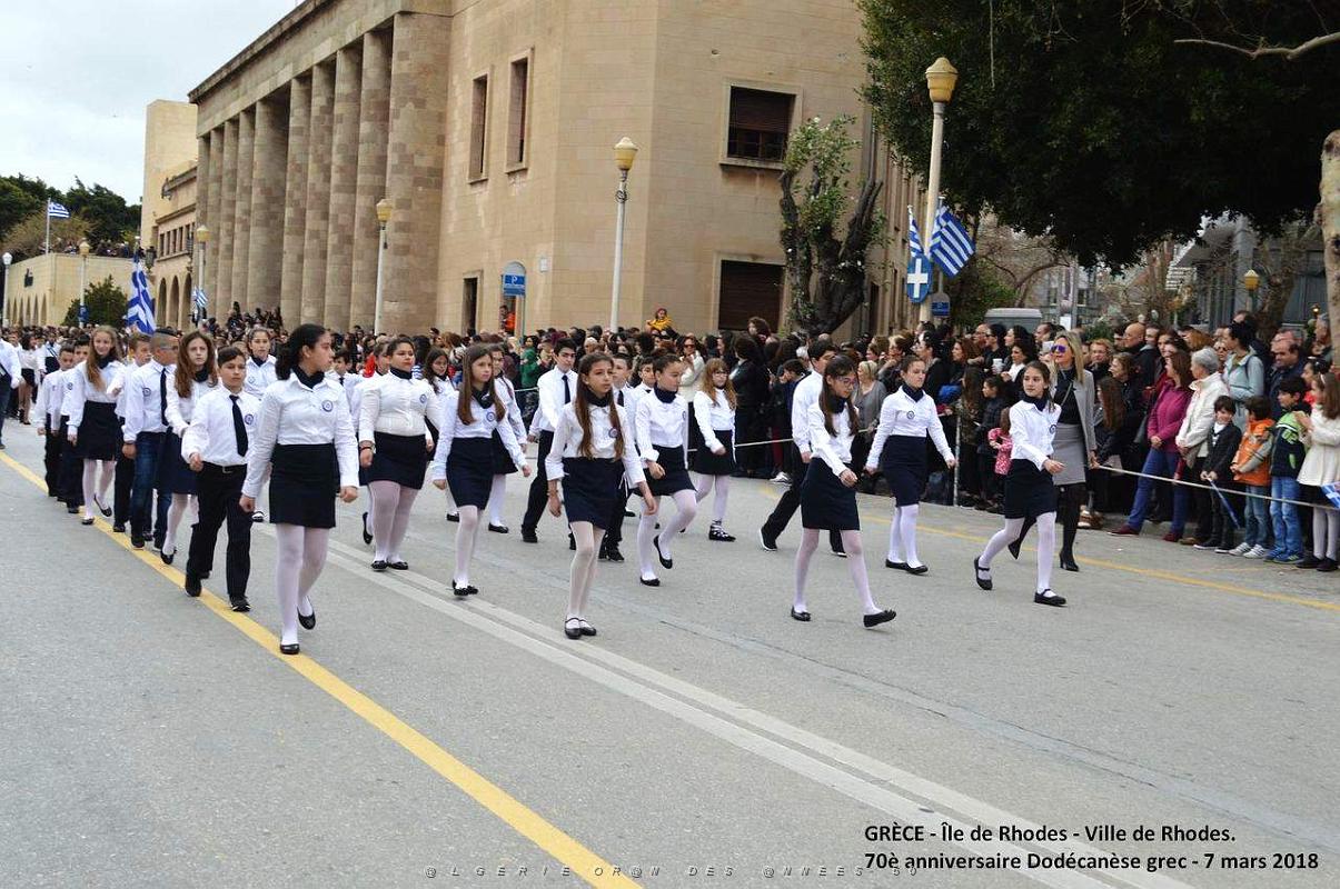 235- Rhodes- Defile Dodecanese grec.JPG